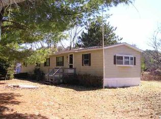 112 Lakeview Ave, Mayfield, NY 12117