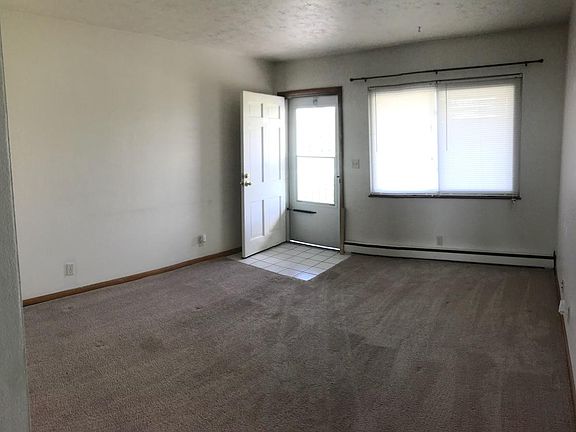 4th image of 393 Buena Vista Rd