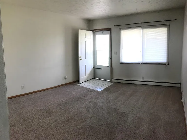 393 Buena Vista Rd — Photo 4