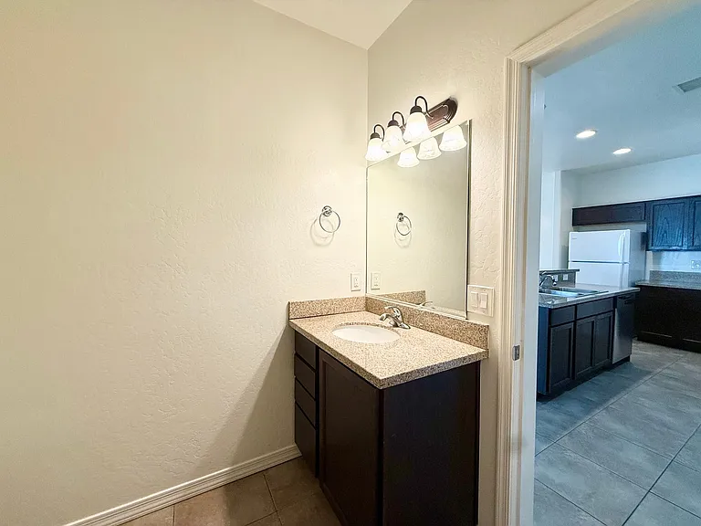 8195 E Ashley Dr — Photo 12