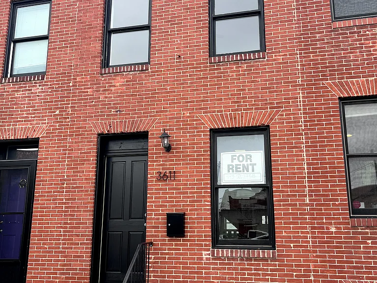 3611 Gough St — Photo 1