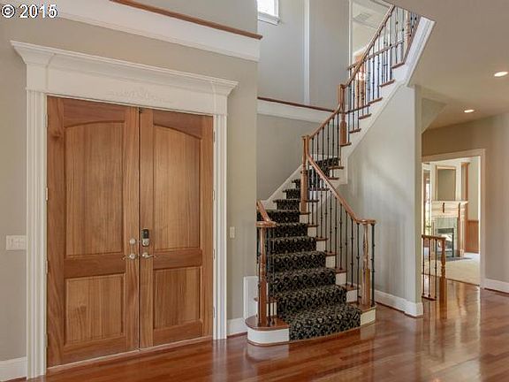 4th image of 2727 Beacon Hill Dr