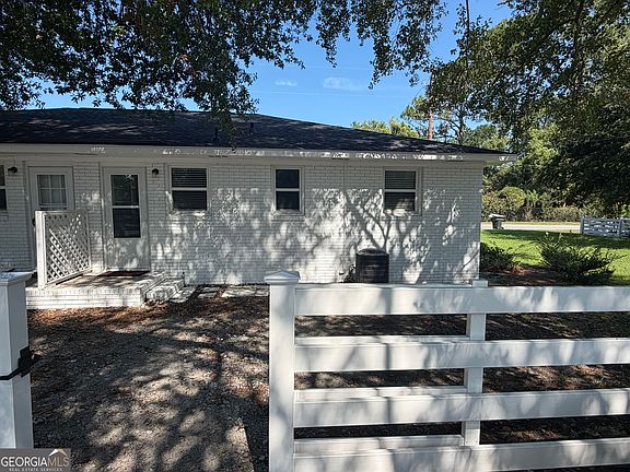 2nd image of 105 Donehoo St #A