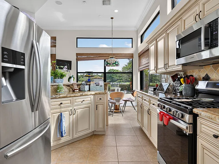 210 Coral Cay Ter — Photo 21