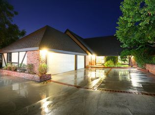 1713 Via La Paz, Burbank, CA 91501