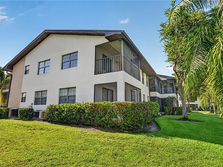 5365 Treetops Dr #S-206 — Photo 21
