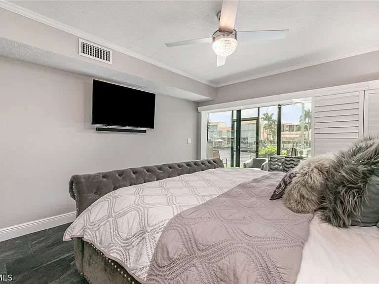 4001 SE 19th Pl #B1 — Photo 17