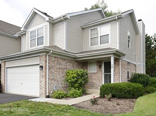 168 Avalon Ct #168, Roselle, IL 60172