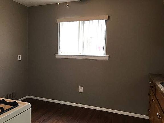 4th image of 296 W Princeton Ave