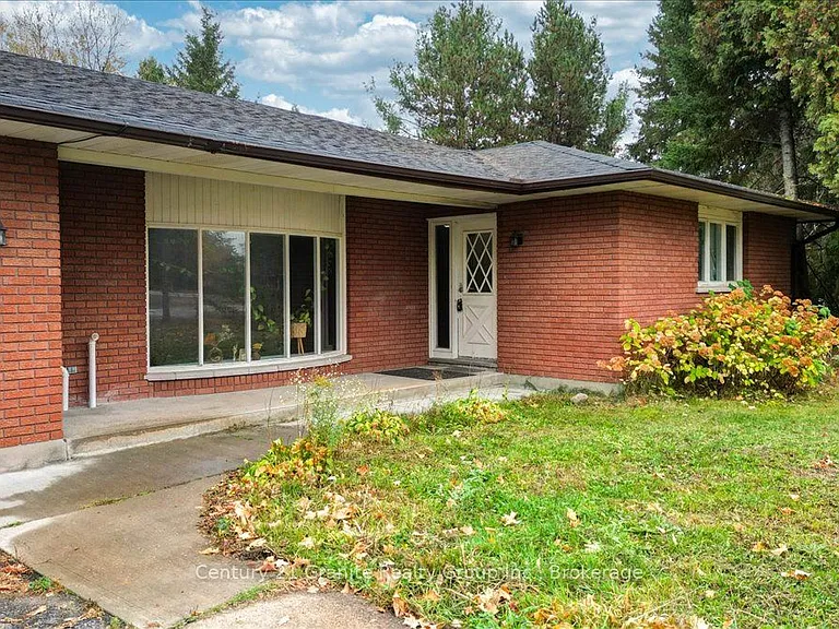 4 Maxwell Settlement Rd #1 — Photo 2