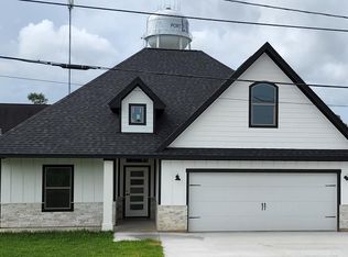 2317 Port Neches Ave, Port Neches, TX 77651
