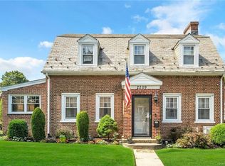 2209 Wickham Ave, Bronx, NY 10469