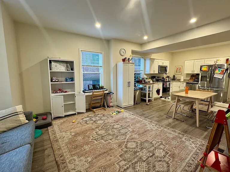 120 Pitman St #1 — Photo 3