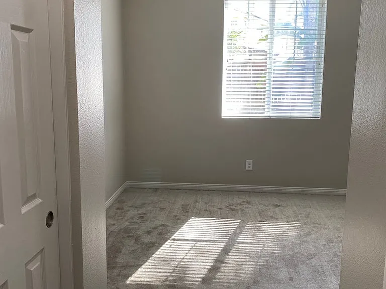 36772 Maxmillian Ave — Photo 17