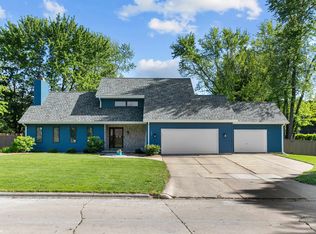 3003 Open Gate Trl, Green Bay, WI 54313