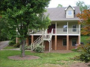 1620 Huntington Dr, Marietta, GA