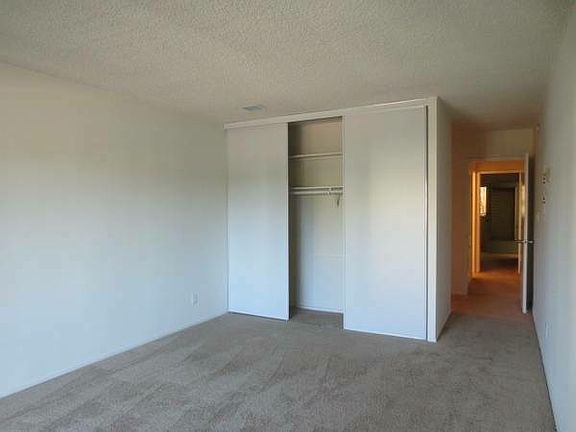 5th image of 205 E Cypress St