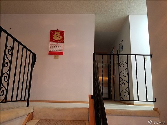 4th image of 805 135th St E