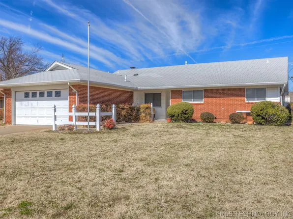 9057 E 33rd St, Tulsa, OK 74145