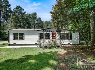 1 Dripping Rock Trl, Acworth, GA 30101