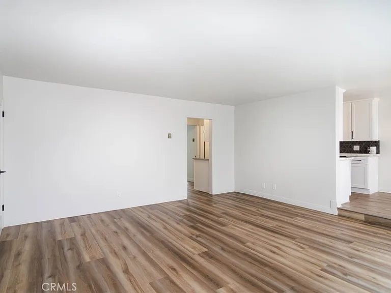 1122 9th St #2 — Photo 4