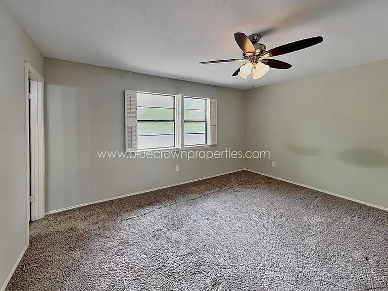2414 S Graham Dr — Photo 6