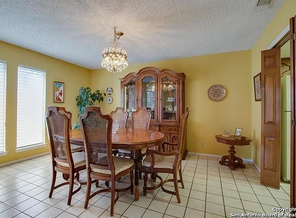 4th image of 3043 Clearfield Dr