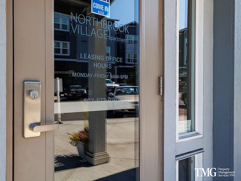 Northbrook Village — Photo 29