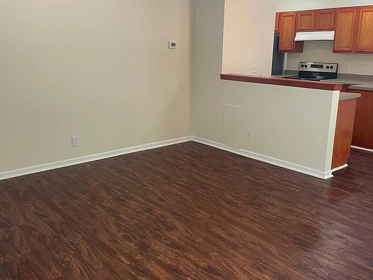 2504 Deerfield Blvd — Photo 3