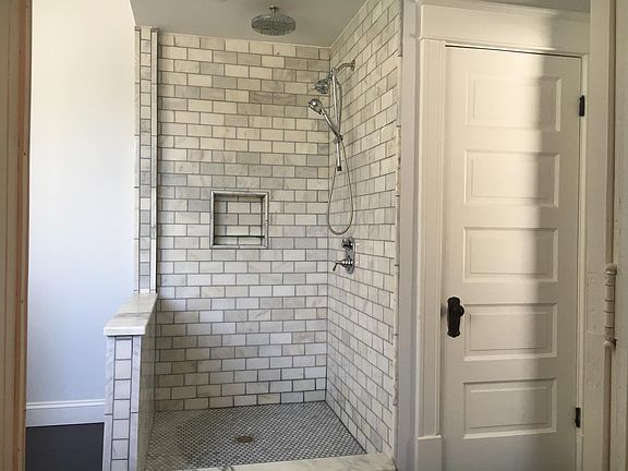 4th image of 3862 Juniata St