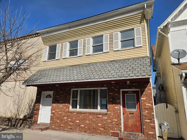 253 W Broad St, Tamaqua, PA 18252