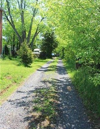 3rd image of 1153 Forty Foot Rd