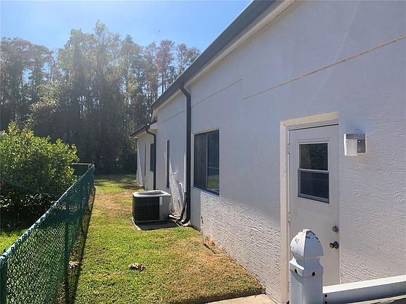 4th image of 8406 Glengarry Pl