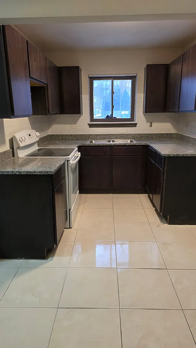 Building Photo - 433 Perrie Dr #102