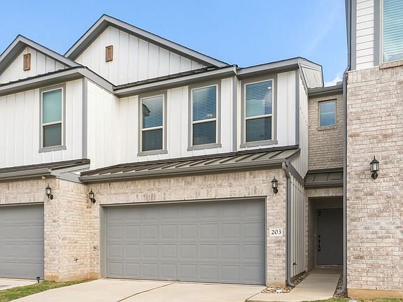 4th image of 2725 Woodall Dr Unit 203