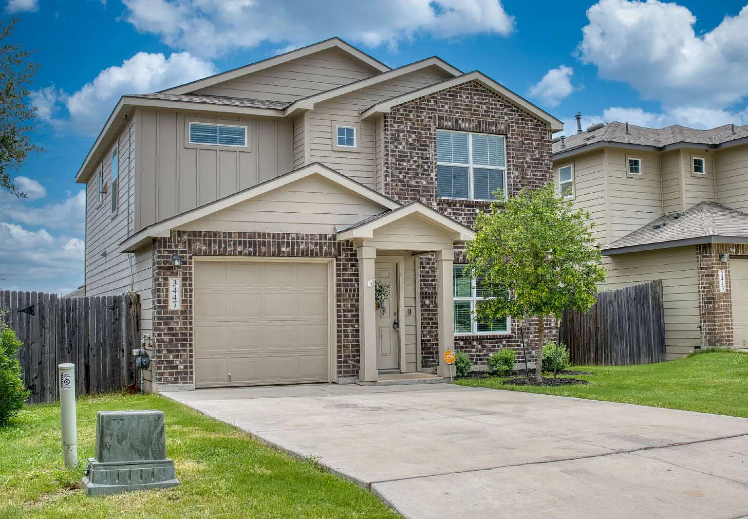 3 bed, 2.5 bath, 1512 sqft, $1,750 — Photo 2