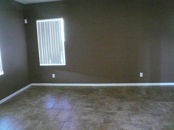 3rd image of 128 E Camino Limon Verde