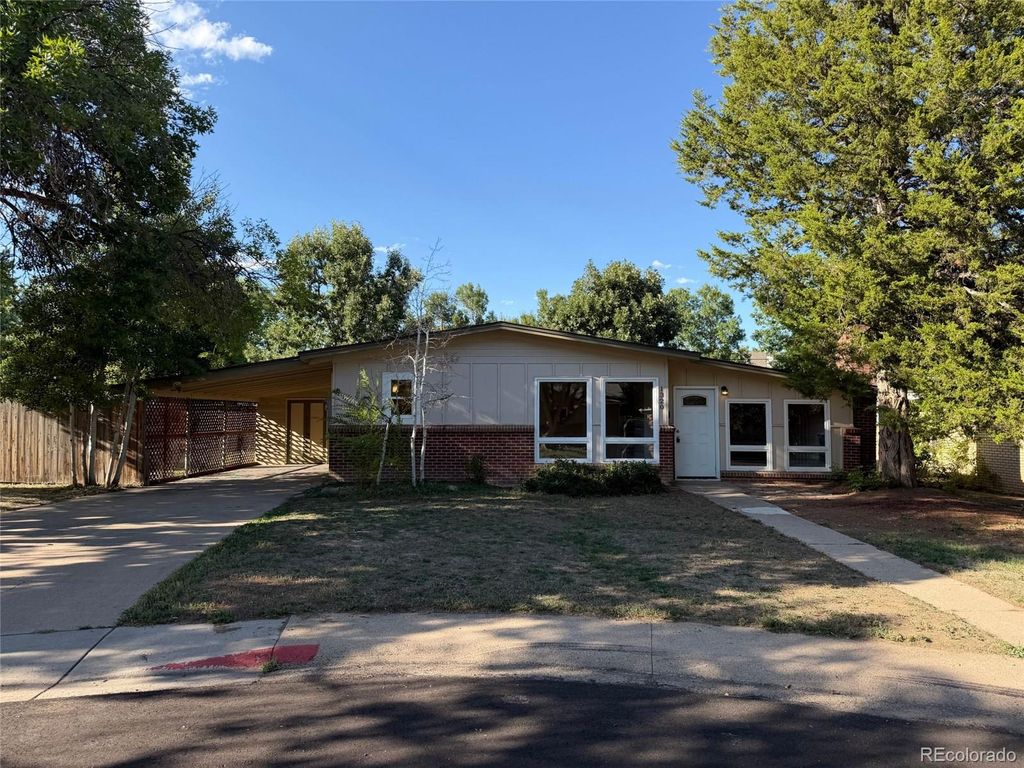 1320 Westward Drive