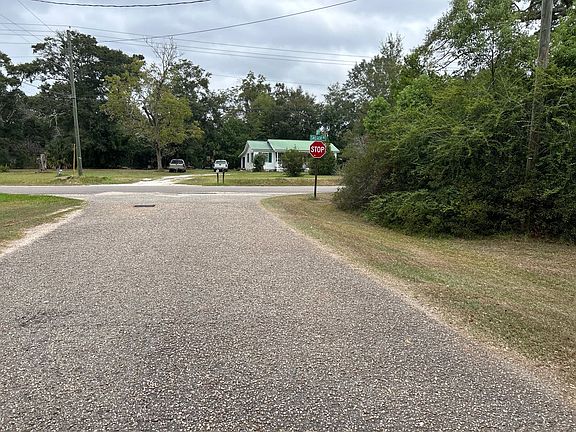 4th image of 10521 Deer Dr