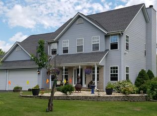 966 Lakeland Rd, Grafton, WI 53024