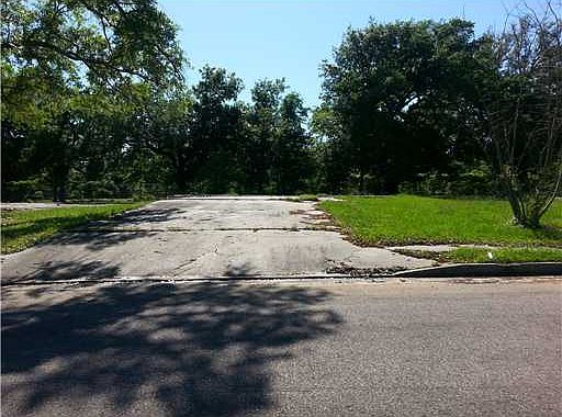 2nd image of 157 Brady Dr