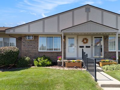 25333 Franklin Ter UNIT 7, South Lyon, MI, 48178