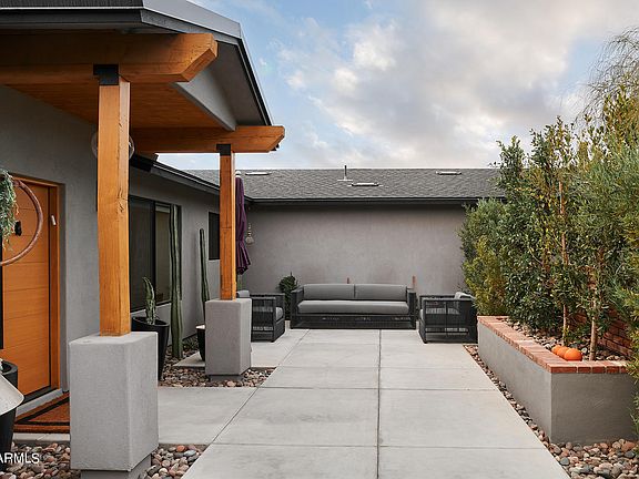 4th image of 4325 E Palo Verde Dr