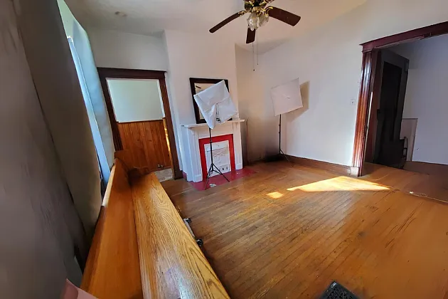 Currently used as a studio gym, perfect for a common room or 3rd bedroom.