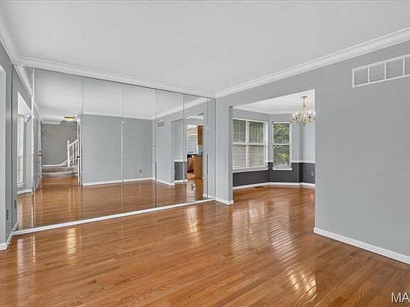 5th image of 238 Westridge Parc Ln