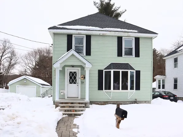 17 Maple St, Westford, MA 01886