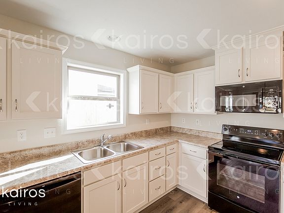 5th image of 151 Wexford Way