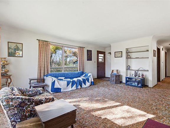 2nd image of 1223 Vernon Hill Blvd