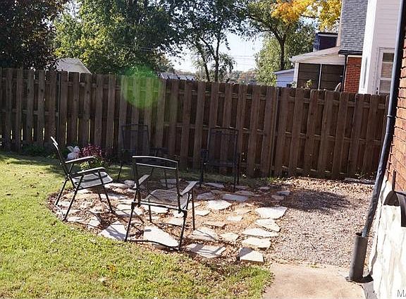 5th image of 5524 Lisette Ave