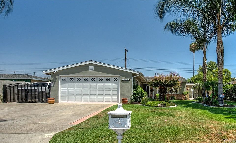 1st image of 4722 N Larkin Dr